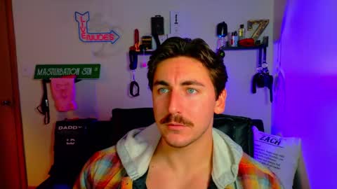 Snapshot of zach_rhyder chatting on 11/11/25, 02:00 Zach Rhyder online show from 11/11/25, 02:00