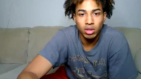 Snapshot of zachbrownn chatting on 10/30/25, 05:20 zachbrownn online show from 10/30/25, 05:20