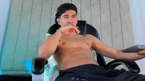Snapshot of zack_conor chatting on 02/26/25, 04:56 zack conor online show from 02/26/25, 04:56