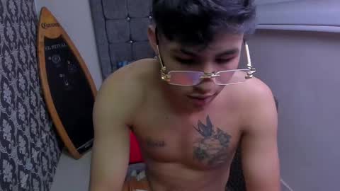 Snapshot of zack_horny19 chatting on 03/12/25, 07:13 Zack online show from 03/12/25, 07:13