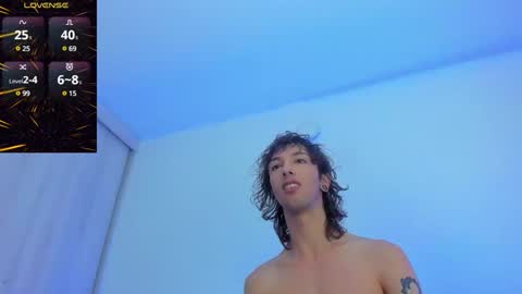 Snapshot of zackcum_ chatting on 02/08/25, 06:33 for you Zack online show from 02/08/25, 06:33