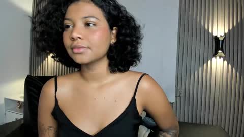 Snapshot of zafiiraa chatting on 02/22/25, 11:57 zafira online show from 02/22/25, 11:57