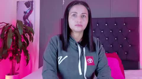 Snapshot of zafiro__brown chatting on 09/29/25, 07:57 Zafiro Brown online show from 09/29/25, 07:57