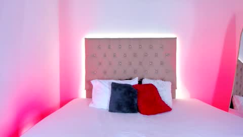 Snapshot of zafiro__brown chatting on 10/20/25, 10:27 Zafiro Brown online show from 10/20/25, 10:27