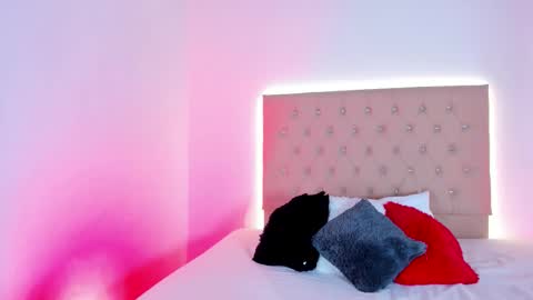 Snapshot of zafiro__brown chatting on 10/23/25, 09:52 Zafiro Brown online show from 10/23/25, 09:52