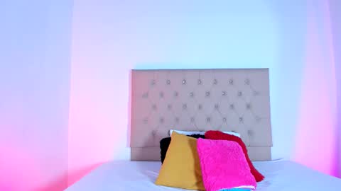 Snapshot of zafiro__brown chatting on 11/02/25, 11:56 Zafiro Brown online show from 11/02/25, 11:56