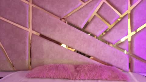 Snapshot of zafiro_claire chatting on 11/13/25, 06:29 Claire online show from 11/13/25, 06:29