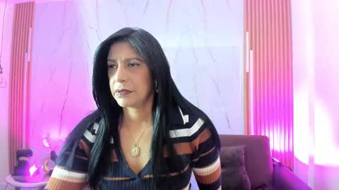 zamanthaa__ online show from 10/27/25, 12:09