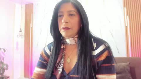 zamanthaa__ online show from 11/15/25, 12:02