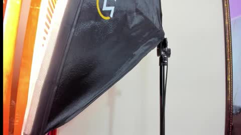 zamanthaa__ online show from 11/23/25, 11:54