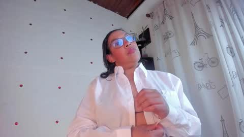 Snapshot of zamariah chatting on 10/23/25, 11:14 Danna online show from 10/23/25, 11:14