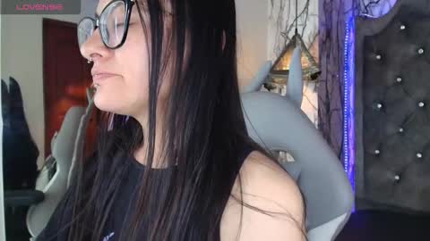   online show from 10/08/25, 08:28