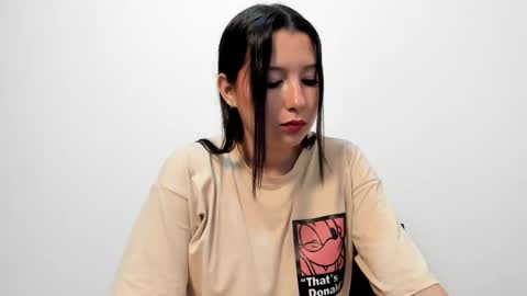 zammii69 online show from 11/13/25, 08:52