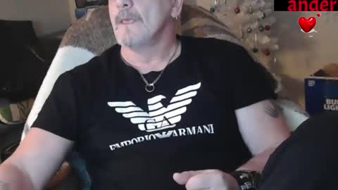 Snapshot of zander007 chatting on 02/25/25, 04:42 zander007 online show from 02/25/25, 04:42