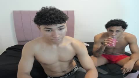 Snapshot of zanxley_ chatting on 12/19/24, 02:45 zanxley_ online show from 12/19/24, 02:45