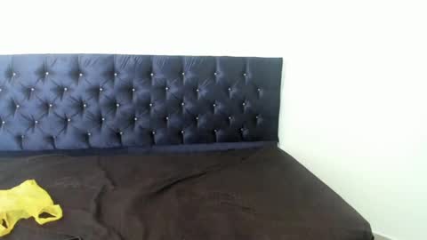 Snapshot of zanxley_ chatting on 02/17/25, 06:59 zanxley_ online show from 02/17/25, 06:59