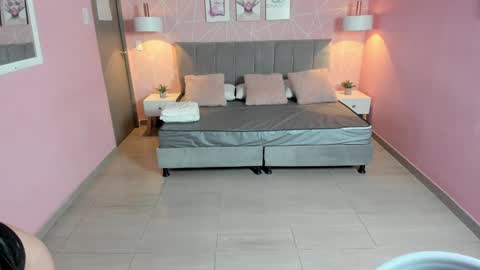 Zara Sweet  online show from 01/17/25, 12:42