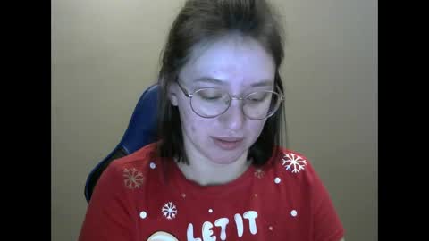 Snapshot of zara_golden chatting on 02/13/25, 03:39 chaturcum online show from 02/13/25, 03:39