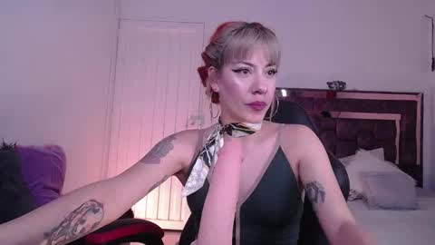 Snapshot of zaracollinx chatting on 09/27/25, 01:43 Zara online show from 09/27/25, 01:43