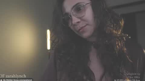 Snapshot of zarahlynch chatting on 11/28/25, 12:24 Miss Lynch Next show 2911 online show from 11/28/25, 12:24