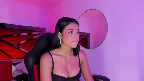 Zara Lim  online show from 01/20/25, 06:32