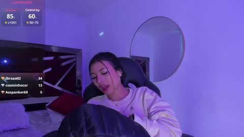 Zara Lim  online show from 01/22/25, 03:07