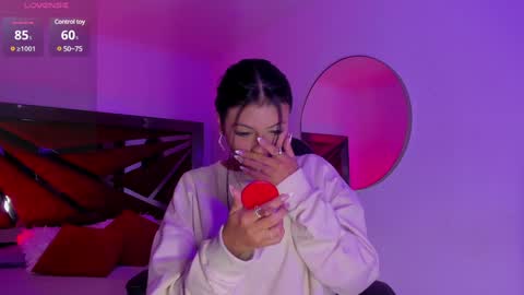 Zara Lim  online show from 01/26/25, 12:01