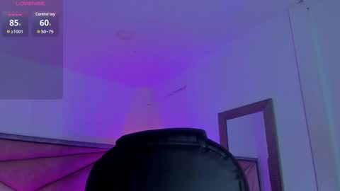 Zara Lim  online show from 02/18/25, 12:06