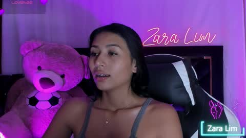 Zara Lim  online show from 09/26/25, 06:56