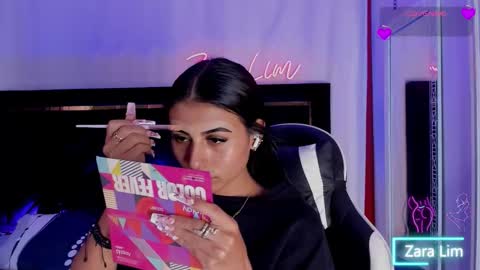 Zara Lim  online show from 10/30/25, 09:59