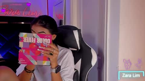 Zara Lim  online show from 11/11/25, 06:52