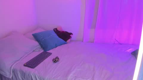 Snapshot of zaraparkers chatting on 02/08/25, 04:57 online show from 02/08/25, 04:57