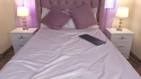 ZaraQuiinn online show from 09/13/25, 01:55