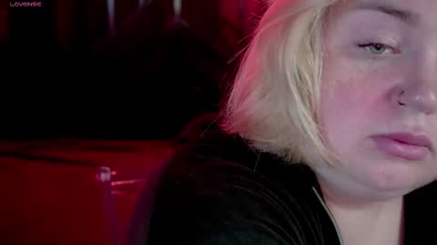 Lola online show from 11/16/25, 01:39