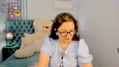 Zarifa online show from 10/18/25, 02:07