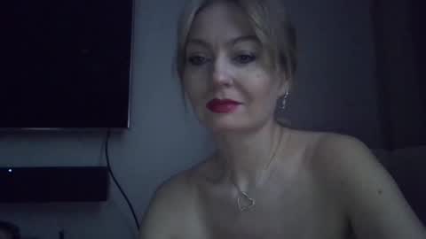 Snapshot of zarinaswift chatting on 01/13/25, 04:18 Zarina Swift online show from 01/13/25, 04:18