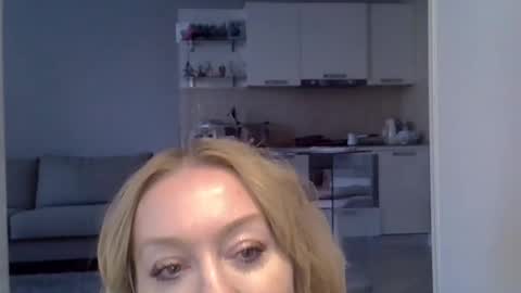 Snapshot of zarinaswift chatting on 01/31/25, 04:47 Zarina Swift online show from 01/31/25, 04:47