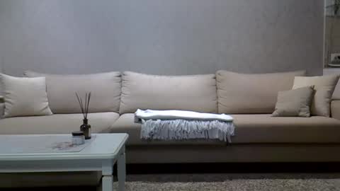 Snapshot of zarinaswift chatting on 02/13/25, 04:43 Zarina Swift online show from 02/13/25, 04:43