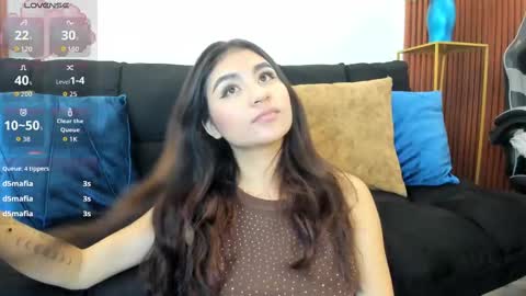  Zayda  online show from 10/19/25, 02:07