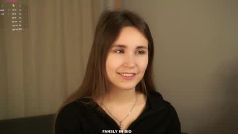 Emilia online show from 10/27/25, 01:09