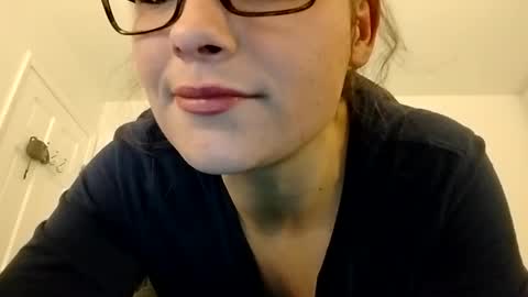 Snapshot of zellelajay2009 chatting on 02/15/25, 12:33 KENDAL Kaylee online show from 02/15/25, 12:33