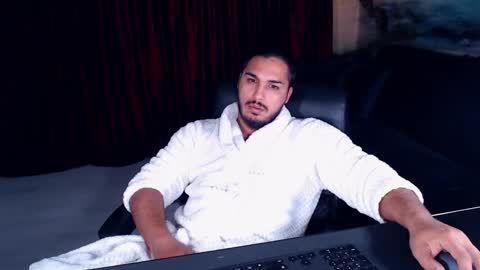 Snapshot of zenobaro chatting on 10/09/25, 07:56 zenobaro online show from 10/09/25, 07:56
