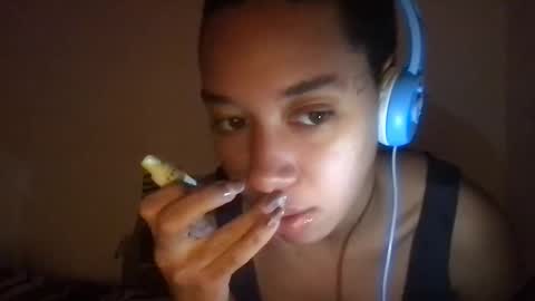 Snapshot of zenxbiaa chatting on 11/15/25, 04:32 zenxbiaa online show from 11/15/25, 04:32