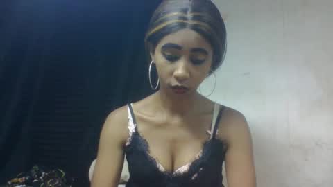 zeolineess online show from 10/18/25, 03:57