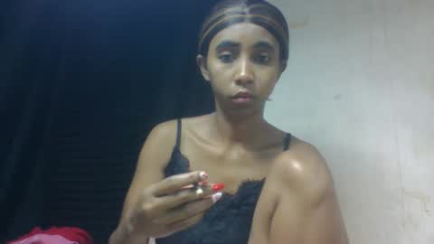 zeolineess online show from 10/19/25, 04:13