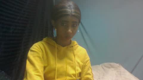 zeolineess online show from 10/28/25, 04:49