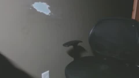 Snapshot of zerozero5555 chatting on 02/08/25, 01:11 bambi cumslut online show from 02/08/25, 01:11