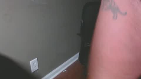 Snapshot of zerozero5555 chatting on 02/17/25, 10:58 bambi cumslut online show from 02/17/25, 10:58