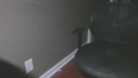 Snapshot of zerozero5555 chatting on 02/20/25, 12:30 bambi cumslut online show from 02/20/25, 12:30