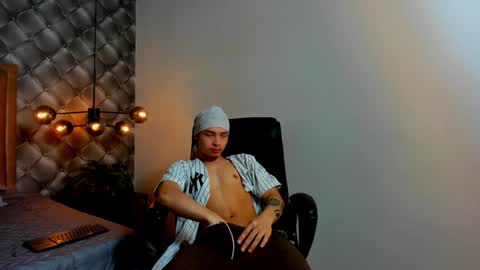 zeus online show from 12/11/24, 06:09